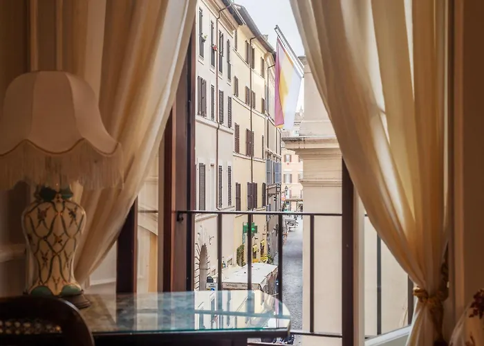 Guesthost - Piazza Navona Elegant Apartment