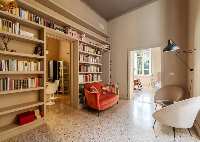 Guesthost - Central And Modern Apartment In Rione Monti