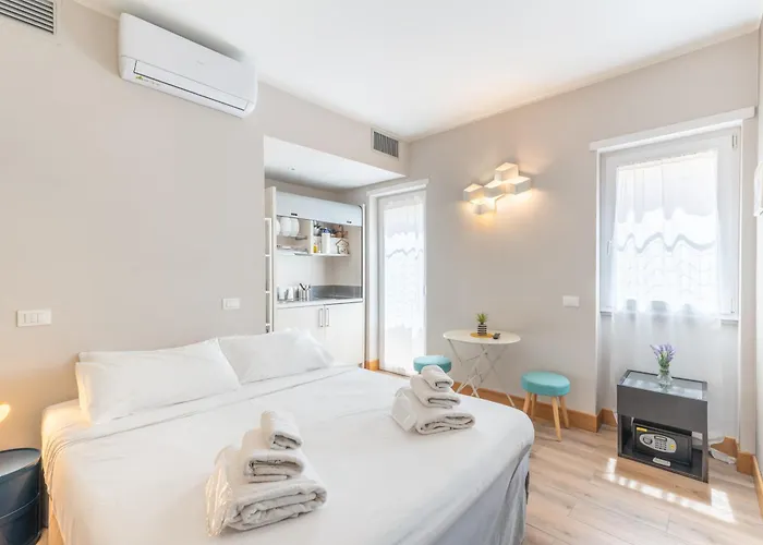 Double Pixel Apartments