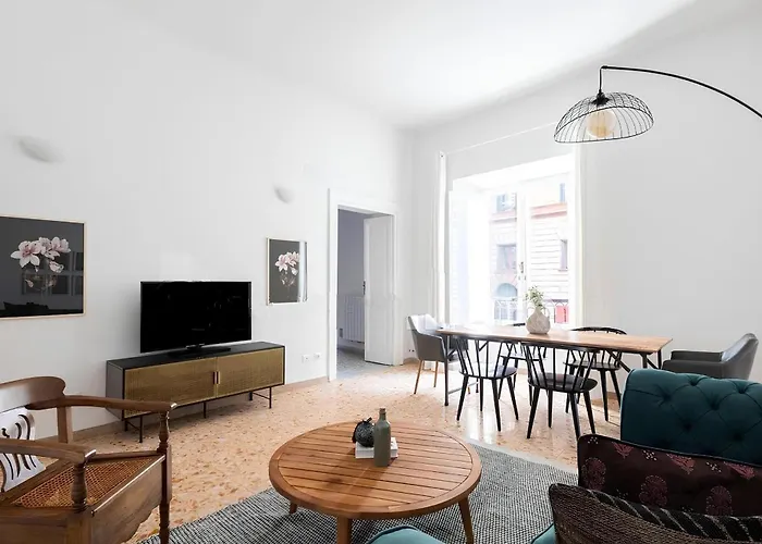Historic 3Br Colosseum Apartment 160Sqm For 9
