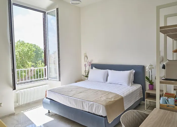 King Vittorio Guest House