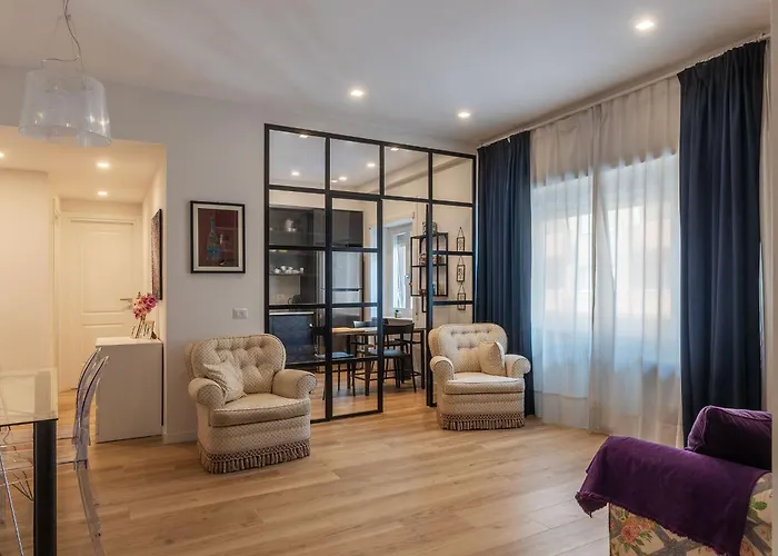 Guesthost - Charming Apartment Metro Cipro