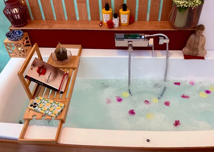 Midorigami Jacuzzi Suite Spanish Steps Apt
