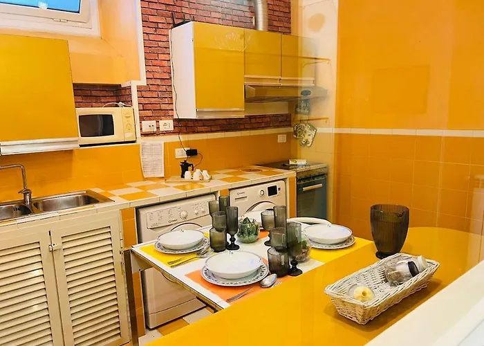 Aventino The Yellow Home