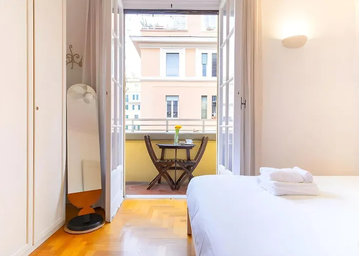 Elegantis Solinda Suite Apartment With Private Terrace - Steps From Metro, Tram & Bus To Rome'S Historic Center
