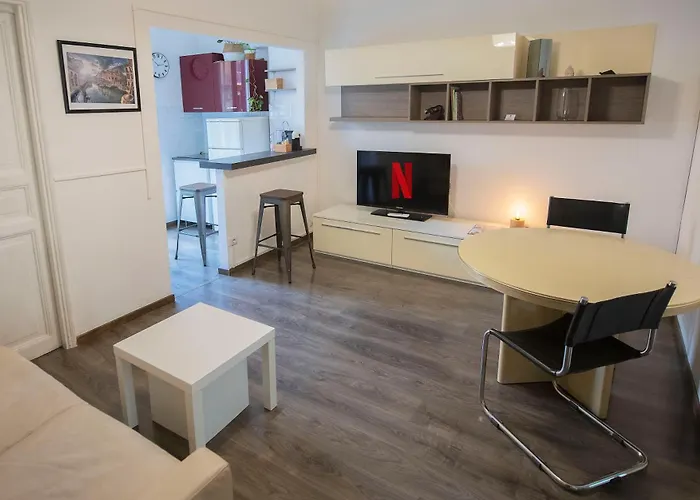 Domus Collazia - San Giovanni Apartment