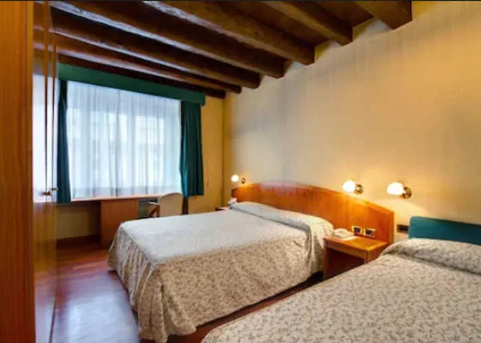 Hotel Corot