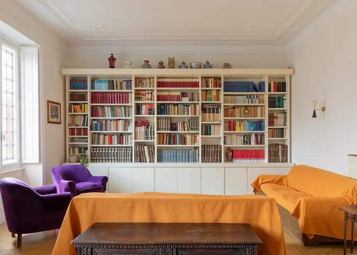 Elegant Apartment In Prati