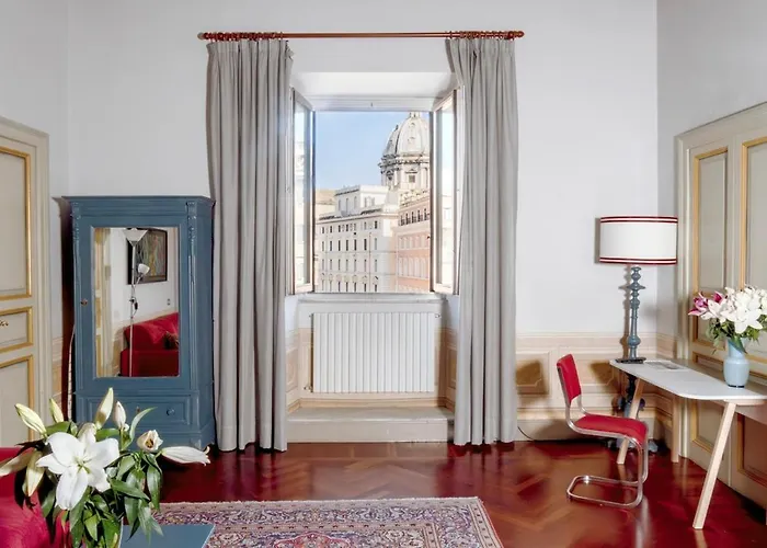 Caesarina Roma, Luxury Apartment