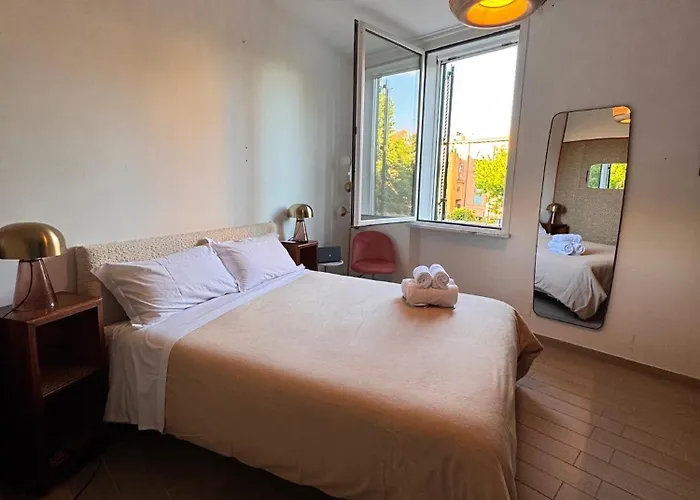 Garibaldi Studio Apt