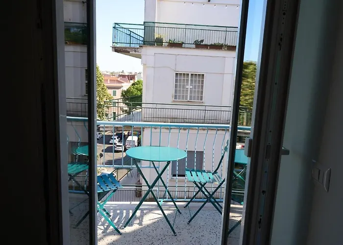 Cozy Pigneto Flat With Balcony