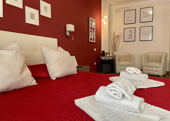 Le Coq Suites