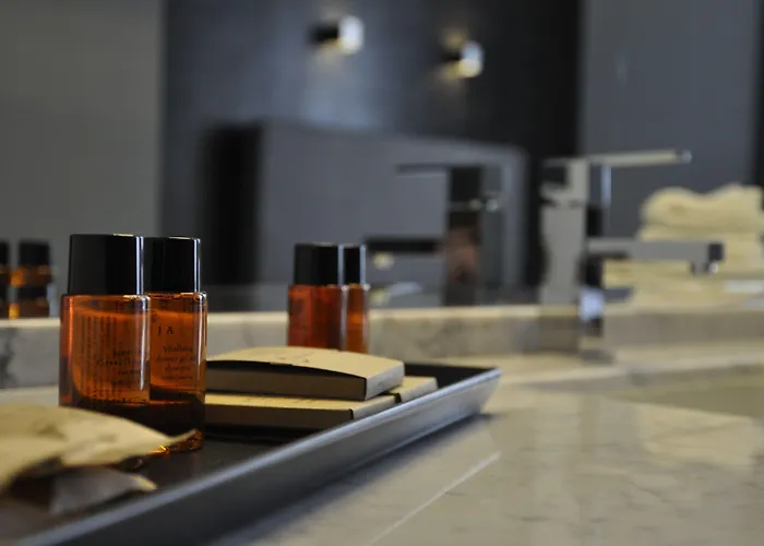 Place 24 Suites & Wellness