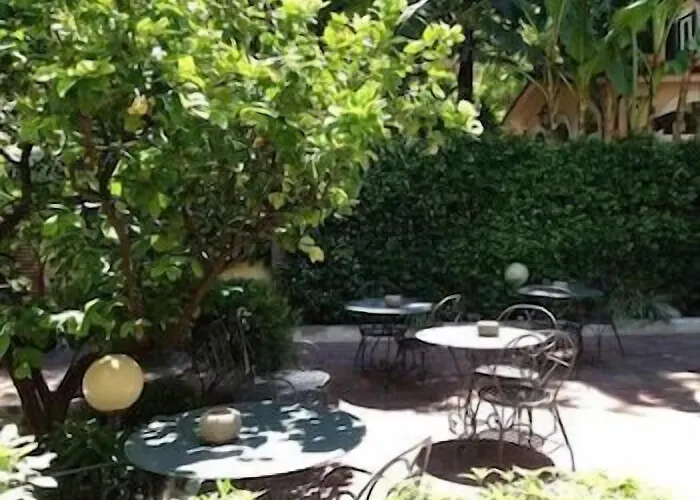 Hotel Select Garden