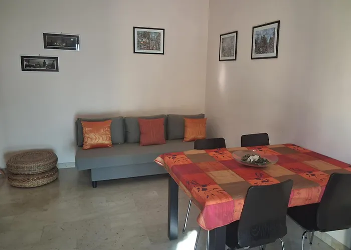 Laura'S Rhome