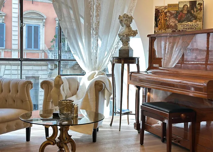 Trevi Fountain Elegant Suites