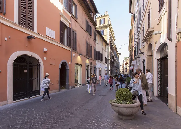Romac Condotti With 3 Bedrooms Near The Spanish Steps