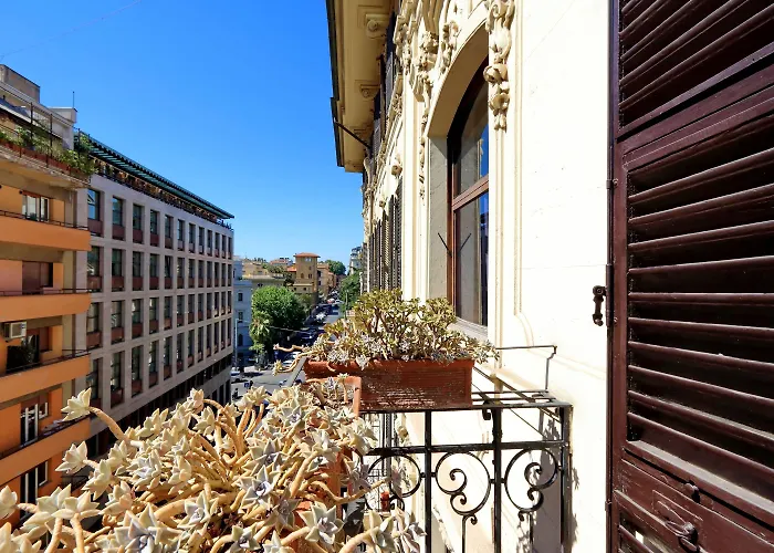 Prestigious Apartment Via Veneto