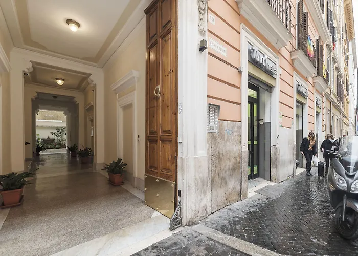 Guesthost - Vittorio Emmanuele & Colosseo Studio