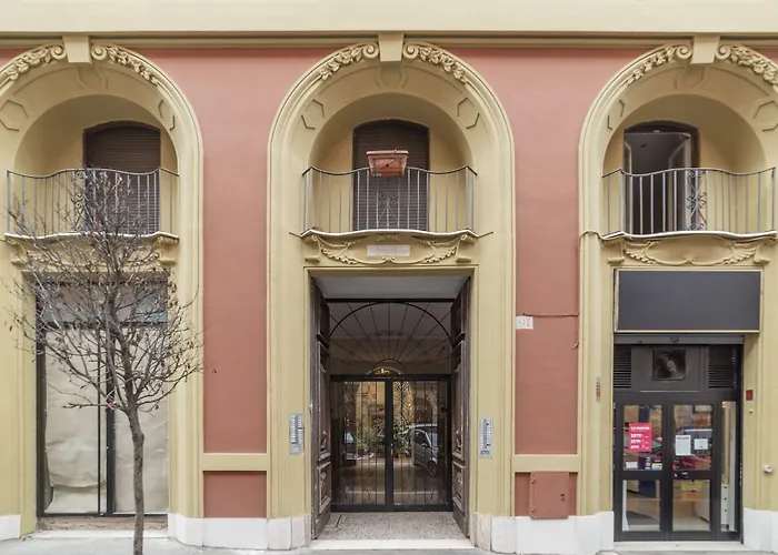 Guesthost - Porta Pia & Villa Torlonia Apartment With Balcony