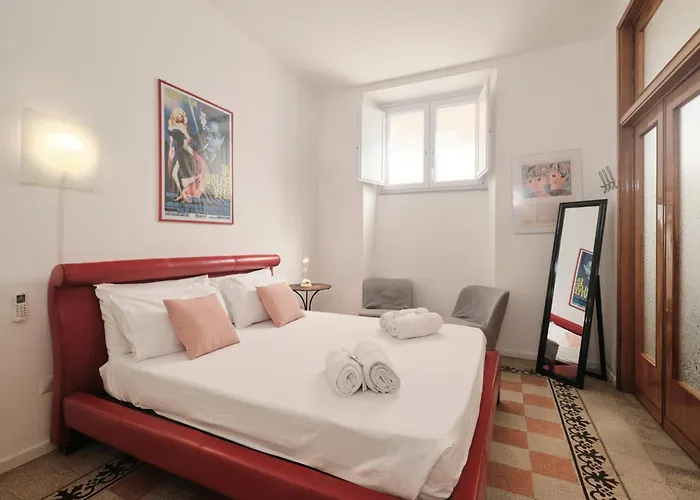 Termini Station 10 Minutes - Free Wi-Fi & Netflix