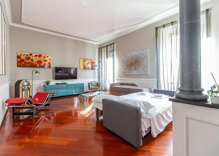 White Taranto Apartment