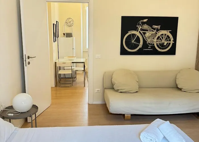 Sunny Home In Rome