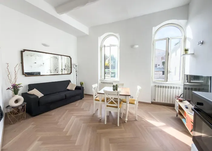 Colosseum Street Home