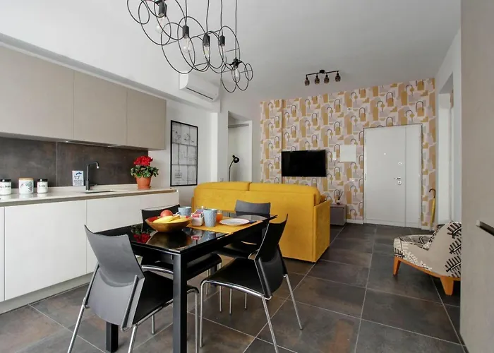 Modern House Near Trastevere