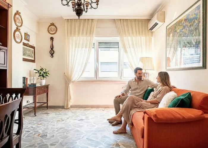 Bright Apartment 2 Min From Metro Station