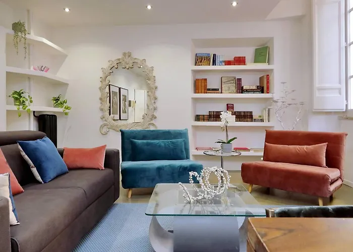 Amazing Apartment By The Pantheon