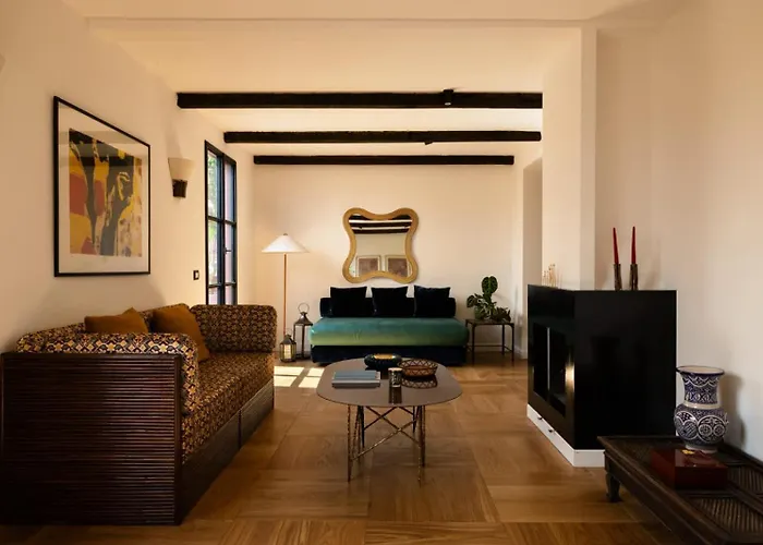 Trastevere Designer Terrace Apartment By Romeloft