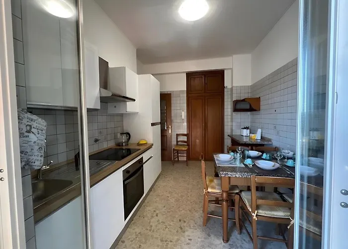 Sunny 2Br Near Vatican , Ac , Bus 98 Direct Centre Roma