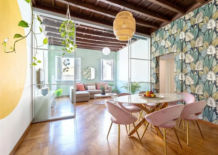 Cercle Apt - Homkeey Apartments