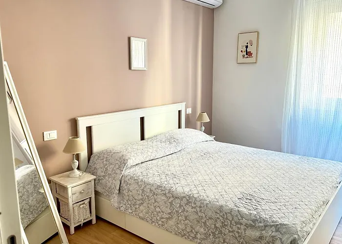 At 61 Charm Apartment Rome Center