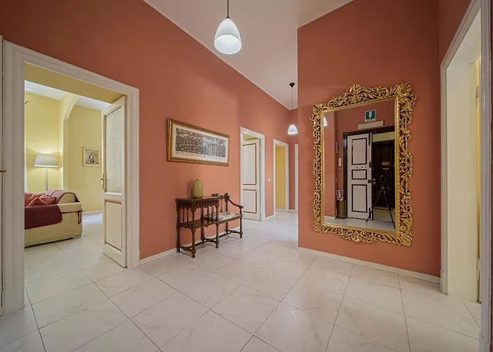 Colosseum View 2Br Apartment Sleeps 6