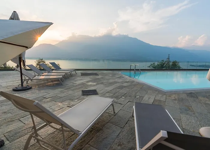 Gardenia Stunning Lake View
