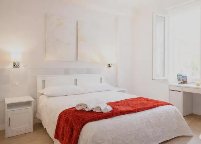 Romano Apartments -Filip & Maril - Cozy Apartments Near The Metro