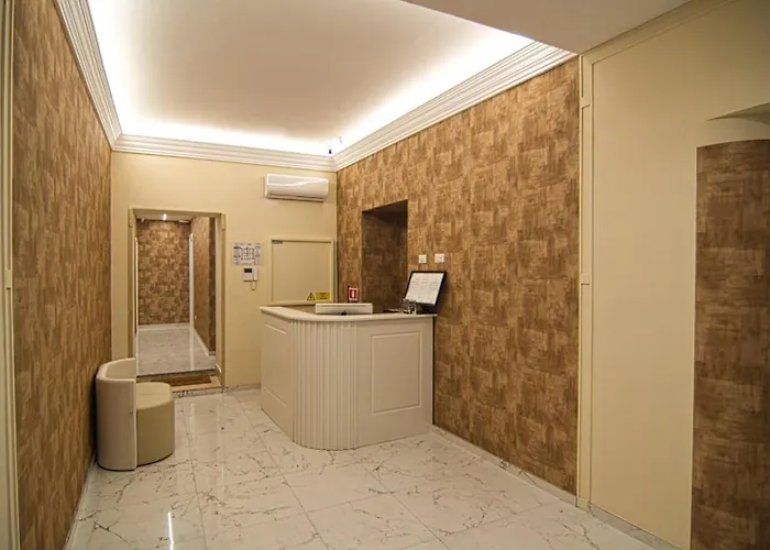 Guest House Rojo - Termini Station Rome