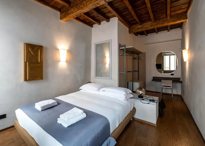 Roma Apartments