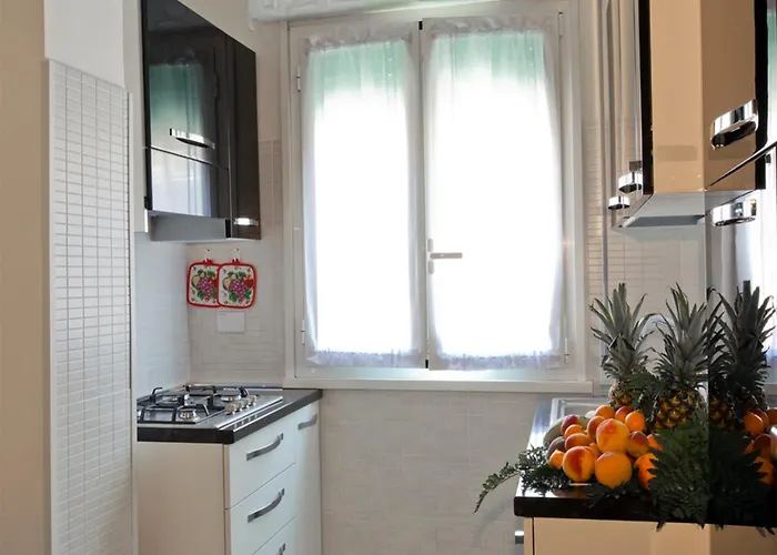Ideal For Large Groups 2 Apartments In The Same Building Center Of Rome Near Vatican And Trastevere