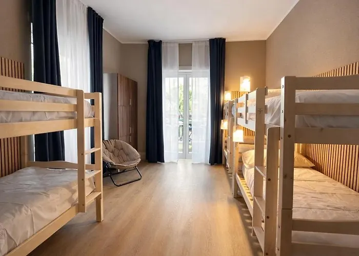 Beds&Rooms Tiburtina - Beds, Posti Letto
