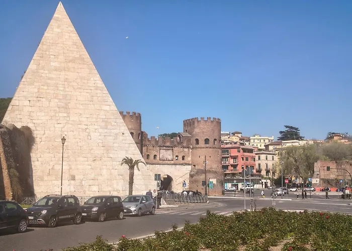 Maison Piramide