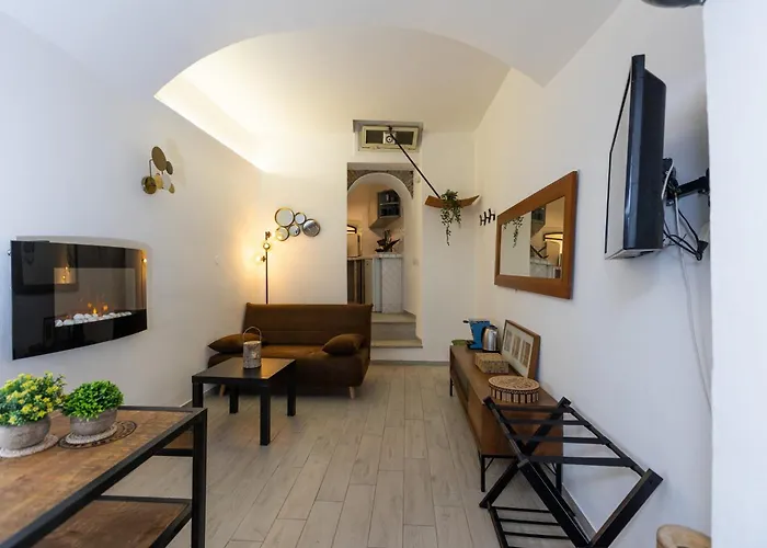 Guesthost - Rione VI Parione Cozy Flat