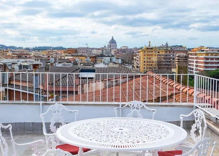 Attico Vista Panoramica San Pietro Luxury Sleep