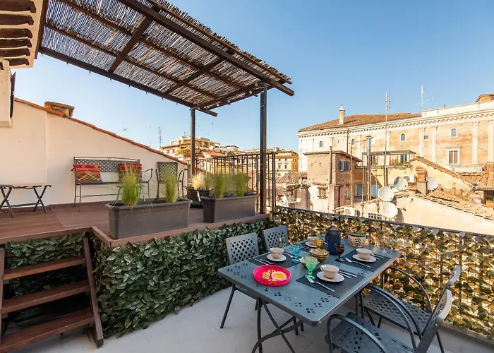 Rooftop penthouse Campo de Fiori cozy Terrace