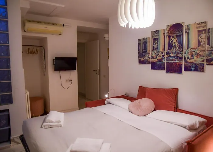 Domus Massimiliani Guesthouse