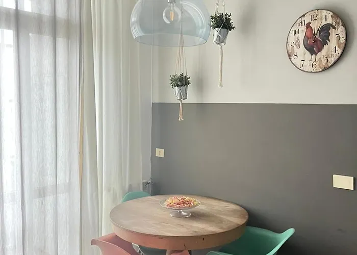 Natale Del Grande Stylish Apartment