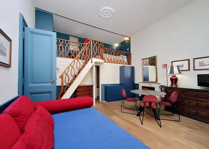 Studio Apt In Rome City Centre Via Gregoriana By Halldis