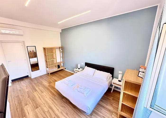 Lexie Suites